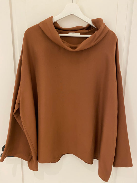 Gasly Cowl-Neck Oversized Top Size M